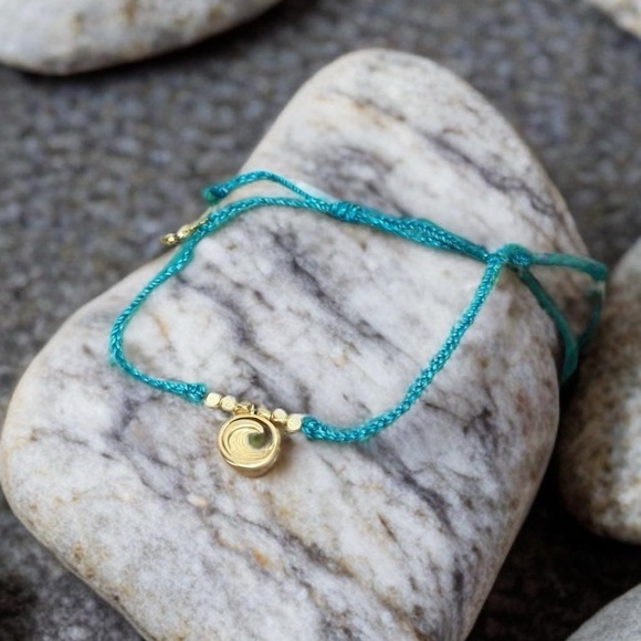 Pura Vida Bracelet Bundle Combo Set of 4. Ocean Charm, Braided, Beads, Woven - Picture 8 of 16